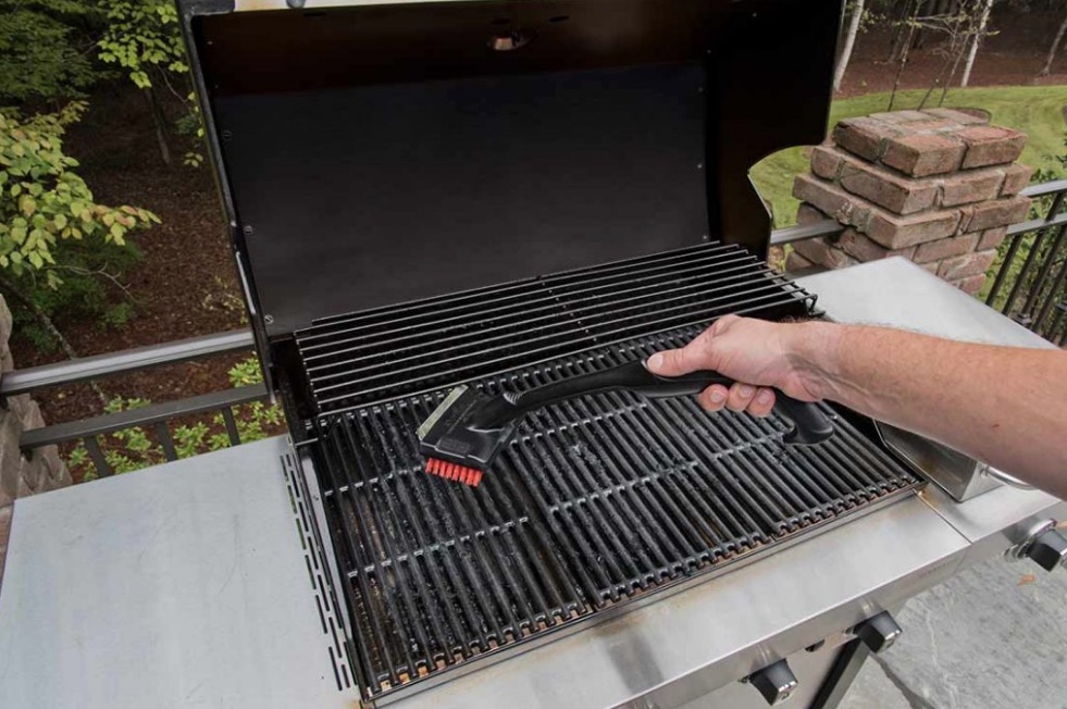 How to clean a gas grill Simply Garden Life